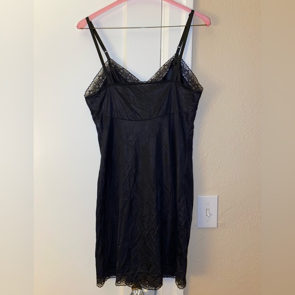 Beautiful Block Printed Vintage Slip - Picture 3 of 3